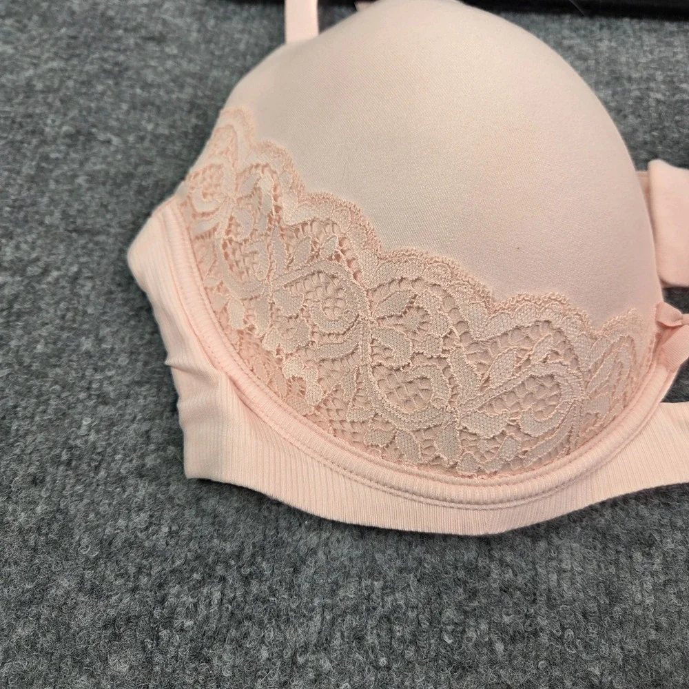 Victoria Secret Body by Victoria No Wire Bra Pink Lace 38D